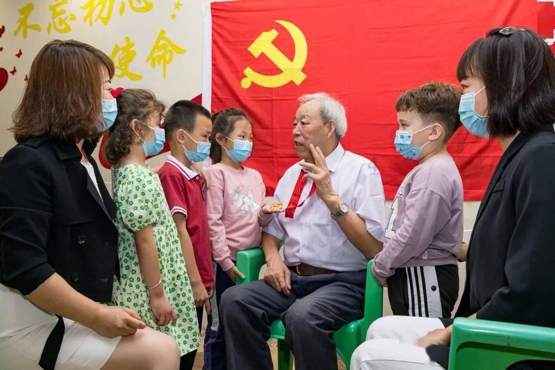 朱紫冠军面试游戏画面