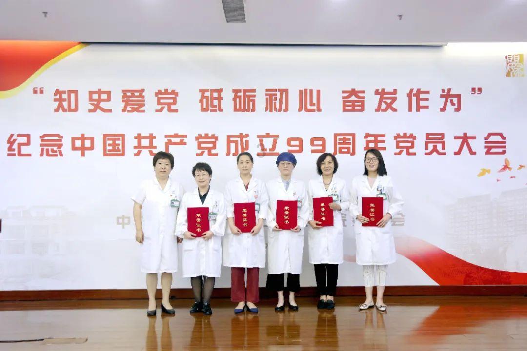 有什么好看不露的适合在大学穿的裙子吗？游戏画面